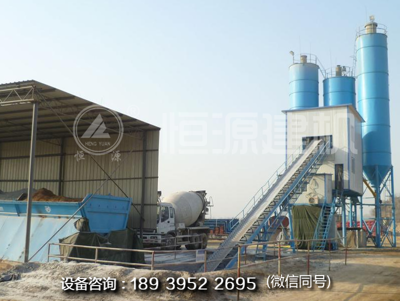 地仓式混凝土搅拌站配置,半地下式混凝土搅拌站用地仓式配料机产能高