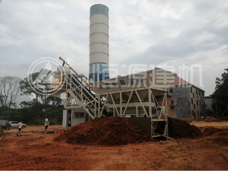 恒源建机移动式搅拌站优势多 型号齐全