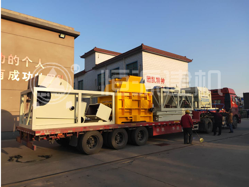 恒源建机 HZS60型搅拌站和HZS90型搅拌站装车发货中
